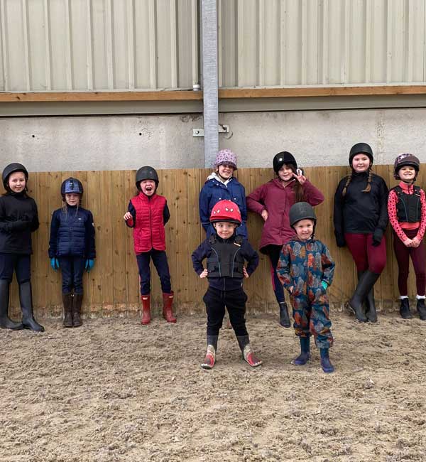 Three day holiday pony camps - Hartwell Stables Buckinghamshire